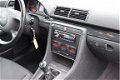 Audi A4 Avant - 1.6 2002 Clima Trekhaak - 1 - Thumbnail