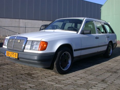 Mercedes-Benz 200-500 (W124) Combi - 230 TE 230 TE - 1