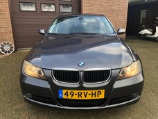 BMW 3-serie - 320i Dynamic Executive Nette staat N.A.P. 18 inch M velgen Clima Parrot carkit