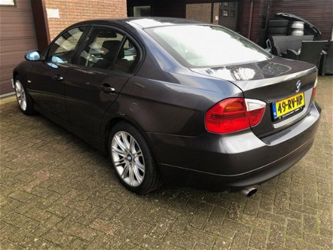 BMW 3-serie - 320i Dynamic Executive Nette staat N.A.P. 18 inch M velgen Clima Parrot carkit - 1
