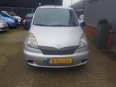 Toyota Yaris Verso - 1.3-16V VVT-i Luna