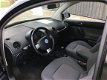 Volkswagen New Beetle - 1.6 Trendline - 1 - Thumbnail