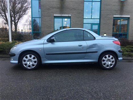 Peugeot 206 CC - 1.6-16V Premium AUTOMAAT/ELEK.RAMEN EN SPIEGELS/AIRCO/CABRIO/LMV/ENZ - 1