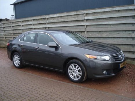 Honda Accord - 2.0i Elegance Limited Edition - 1