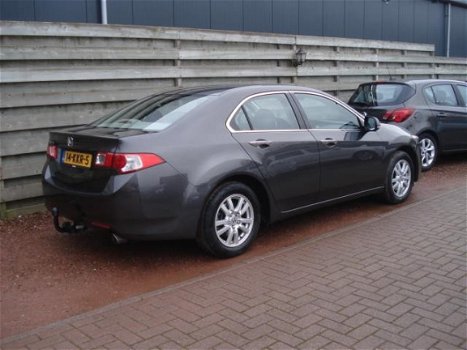 Honda Accord - 2.0i Elegance Limited Edition - 1