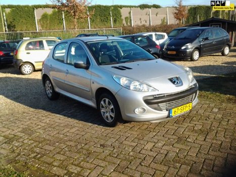 Peugeot 206 - XS zeer lux.s/airco/elektrispakket. 1.4 motor - 1