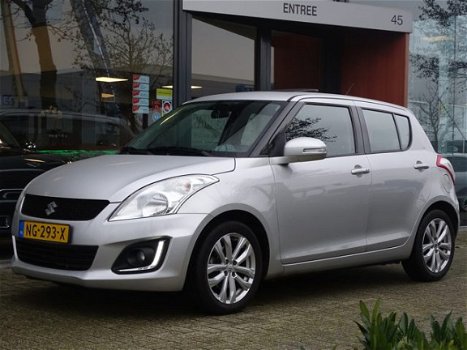 Suzuki Swift - 1.2 Exclusive EASSS Navigatie Schuifdak Camera PDC - 1