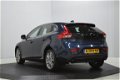 Volvo V40 - 2.0 D4 Momentum Business Navi, Clima, Cruise, Pdc - 1 - Thumbnail