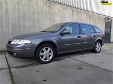 Renault Laguna Grand Tour - 1.6-16V Authentique LMV, airco, cruise control