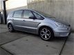 Ford S-Max - 2.0-16V 7 persoons, trekhaak, LMV, airco - 1 - Thumbnail