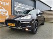 Porsche Cayenne - 4.8 Turbo Zeer nette auto 500 pk Full Option - 1 - Thumbnail