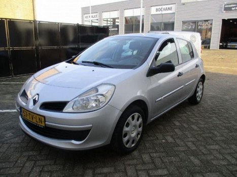 Renault Clio - 1.2 expression AIRCO/SCHUIFDAK - 1