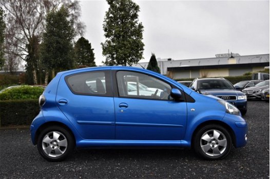 Toyota Aygo - 1.0-12V Dynamic Blue Airco 5 Deurs LM-Velgen PDC - 1