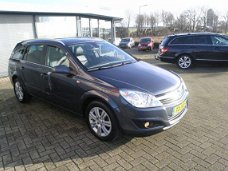 Opel Astra - 1.6 Cosmo exec. Leder/Navi/Trekhaak