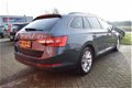 Skoda Superb - 1.6 TDI Style Business Automaat | Xenon | Navi | Camera | Keyless | Clima | Cruise | - 1 - Thumbnail