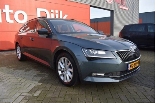 Skoda Superb - 1.6 TDI Style Business Automaat | Xenon | Navi | Camera | Keyless | Clima | Cruise | - 1