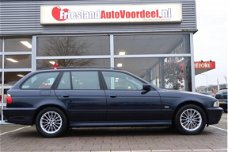 BMW 5-serie Touring - 530i Executive Aut. / Nieuwstaat / Youngtimer / 2001