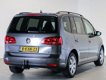 Volkswagen Touran - AUTOMAAT 1.6 TDI 105 PK Comfortline | Navigatie | Stoelverwarming | Trekhaak | - 1 - Thumbnail