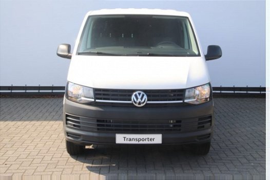 Volkswagen Transporter - 2.0 TDI 102 pk L2H1 Trendline Airco, Cruise control, Bijrijdersbank, Radio - 1