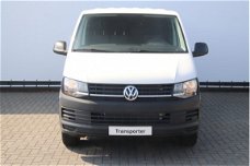 Volkswagen Transporter - 2.0 TDI 102 pk L2H1 Trendline Airco, Cruise control, Bijrijdersbank, Radio