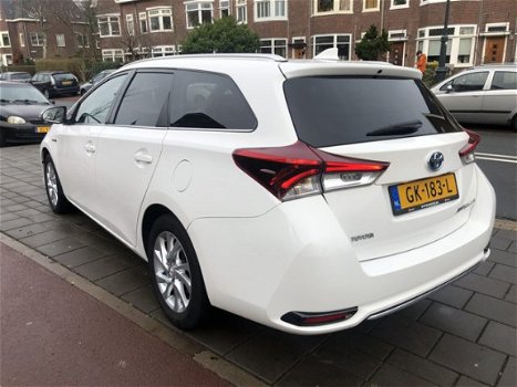 Toyota Auris Touring Sports - 1.8 Hybrid Lease navi panodak airco/ecc - 1