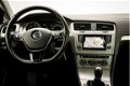 Volkswagen Golf - 1.6 TDi 110 Pk Comfortline | Navigatie | Parkeersensoren | Privacy Glass - 1 - Thumbnail
