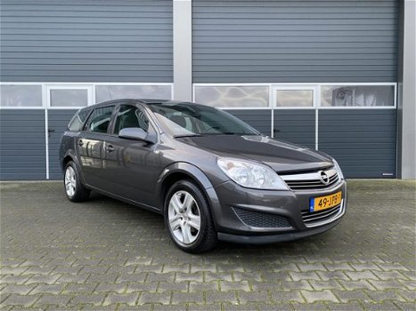 Opel Astra Wagon - 1.6 NAVI | CRUISE | PDC | TREKHAAK | NAP | APK 2021 - 1