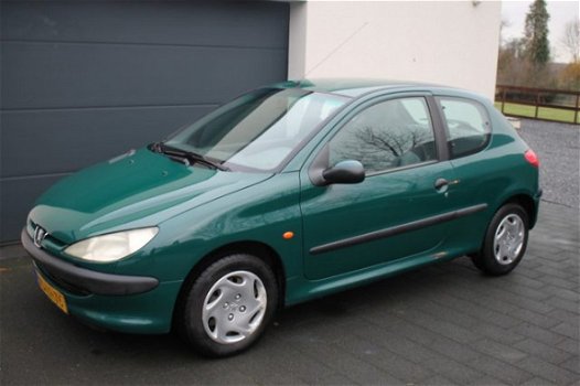 Peugeot 206 - 1.4 - 1