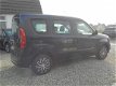 Opel Combo - 5 Persoon geel kenteken Navigatie , cruisecontrole , airco , - 1 - Thumbnail