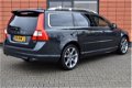 Volvo V70 - 2.4 D5 215 pk Automaat Summum Schuifdak - 1 - Thumbnail