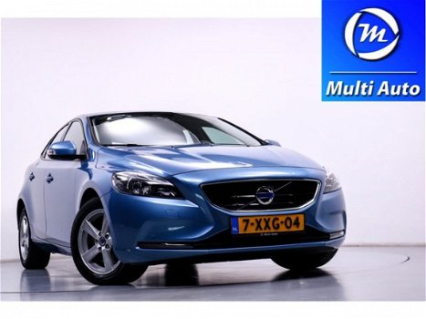 Volvo V40 - 2.0 D4 Navigatie Climate Control Trekhaak Lichtmetalen Velgen Cruise Control Parkeersens - 1