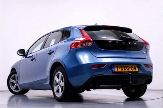 Volvo V40 - 2.0 D4 Navigatie Climate Control Trekhaak Lichtmetalen Velgen Cruise Control Parkeersens - 1