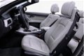 BMW 3-serie Cabrio - 320i Leder Cabrio Parkeersensoren Lichtmetalen velgen Climate Control Navigatie - 1 - Thumbnail