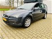 Ford Focus Wagon - 1.6 TDCI Futura - 1 - Thumbnail