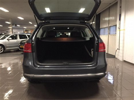 Volkswagen Passat Variant - 1.8 TSI Highline * 1e Eig / Panoramadak / Trekhaak afn - 1