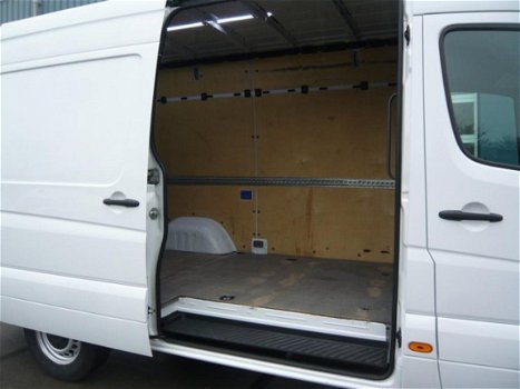 Mercedes-Benz Sprinter - 216 2.2 CDI 366 HD L2H2. AIRCO , parktronic . NW APK 1-2021 - 1