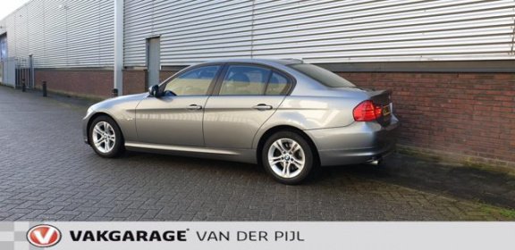 BMW 3-serie - 320i Executive AANBEVOLEN NL. Auto, Km Gegarandeerd - 1