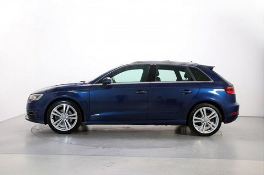 Audi A3 Sportback - 1.4 E-Tron 204pk Ambition Pro Line S Panoramadak Half-Leder S-Line LED Navigatie - 1