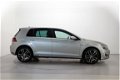 Volkswagen Golf - 1.4 TSI 204pk GTE DSG LED DAB+ Leder Navigatie Stoelverwarming ParkAssist - 1 - Thumbnail