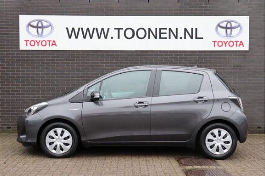 Toyota Yaris - 1.5 Full Hybrid Aspiration Airco-Navigatie - 1