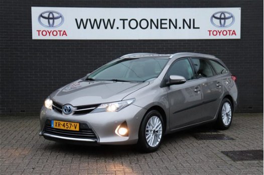 Toyota Auris Touring Sports - 1.8 Hybrid Executive Navigatie-Cruise control-Parkeersensoren voor ach - 1