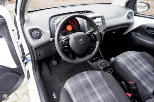 Peugeot 108 - 1.0 e-VTi 72PK 5 Drs. Active Pack Premium airco/tel - 1