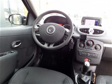 Renault Clio - TCE 100 COLLECTION