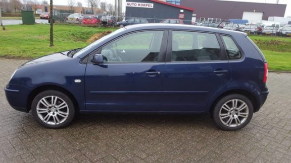 Volkswagen Polo - 1.4-16V 5 deurs - 1