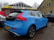 Volvo V40 - 2.0 D4 R-Design Bns Navi, afn.trekhaak, 16''Lmv - 1 - Thumbnail