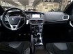 Volvo V40 - 2.0 D4 R-Design Bns Navi, afn.trekhaak, 16''Lmv - 1 - Thumbnail