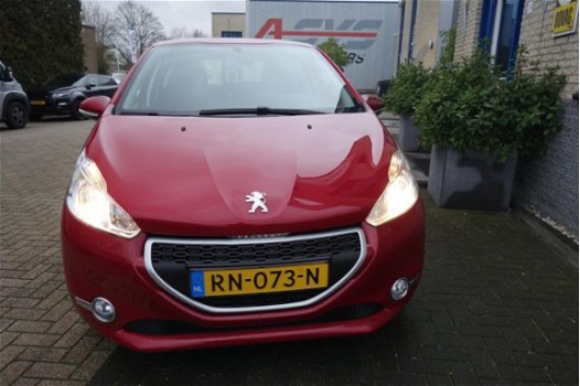 Peugeot 208 - 1.2 VTi Access - Onderhoud aanwezig - 1