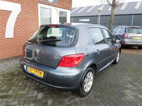 Peugeot 307 - 1.4-16V Premium , APK 03-2021 - 1