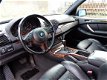 BMW X5 - 3.0d Executive Airco Velgen ZilverGrijs 2003 Zeer Nette Auto - 1 - Thumbnail