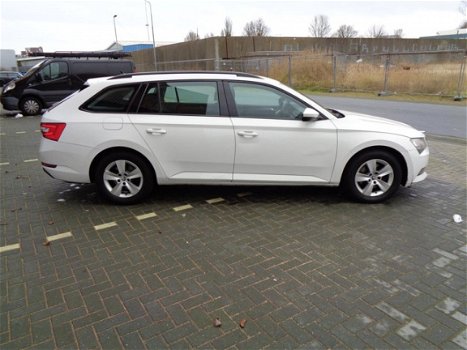 Skoda Superb Combi - 1.6 TDI Active Business Airco NAVI 10-2015 - 1